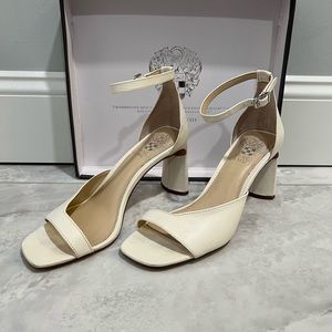 Vince Camuto Madalin Sandal, off white, size 6